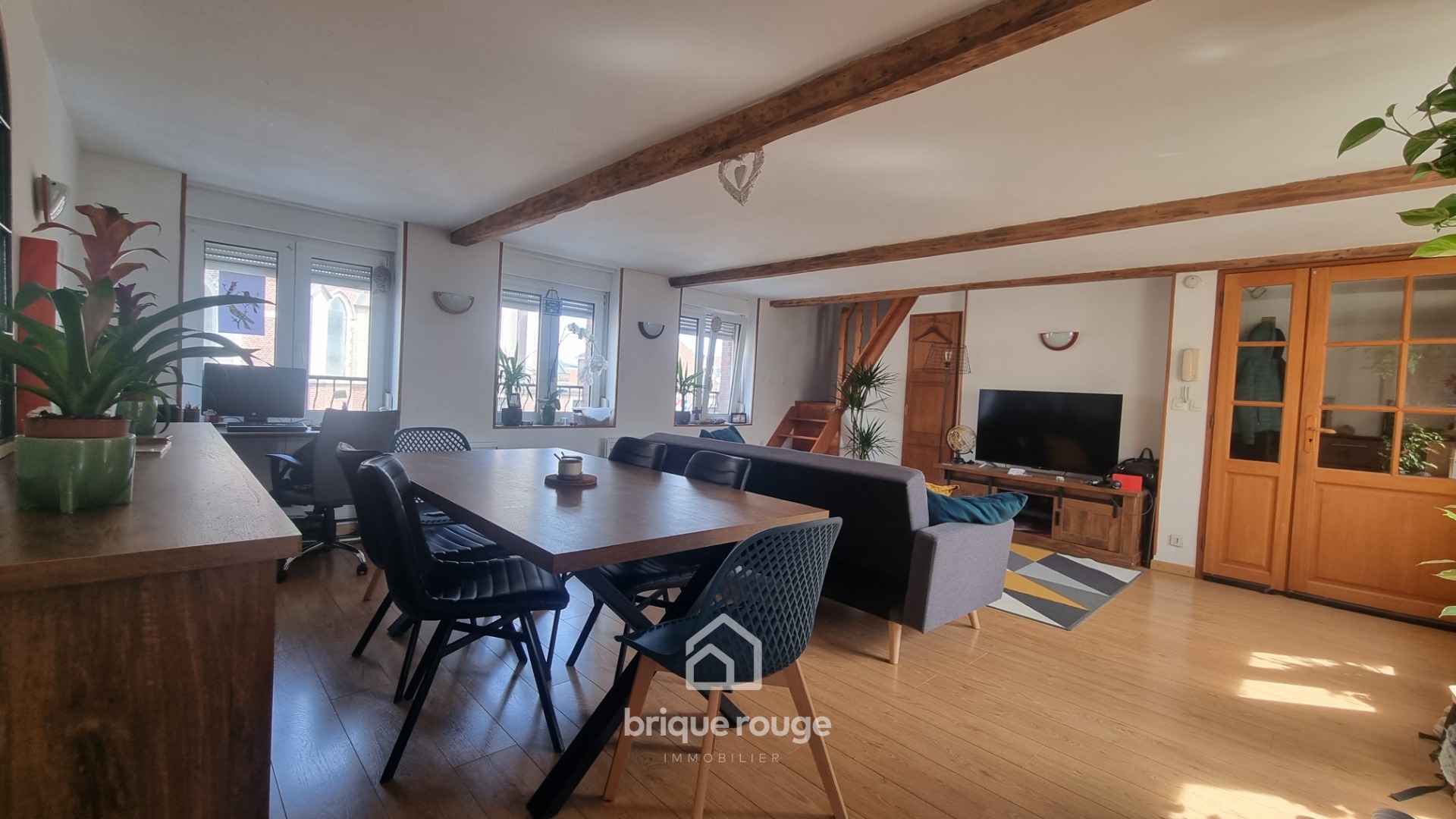 Immeuble de rapport  1 local commercial et 1 appartement t3 Photo 1 - Brique Rouge Immobilier