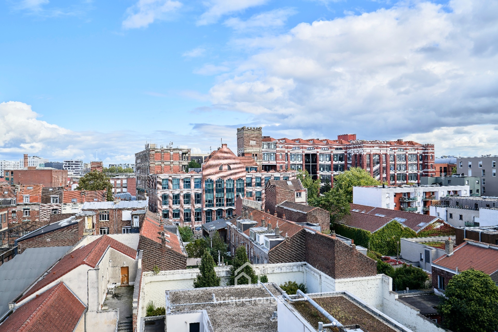 T3 avec balcon et terrasse dernier etage  2 min du metro Photo 1 - Brique Rouge Immobilier