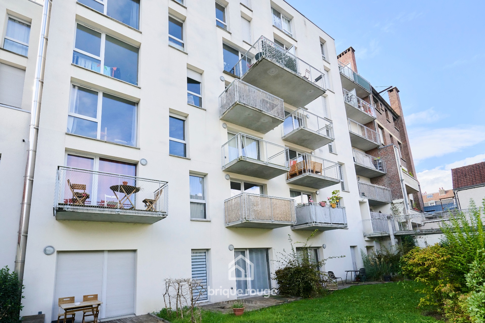 T3 avec balcon et terrasse dernier etage  2 min du metro Photo 12 - Brique Rouge Immobilier