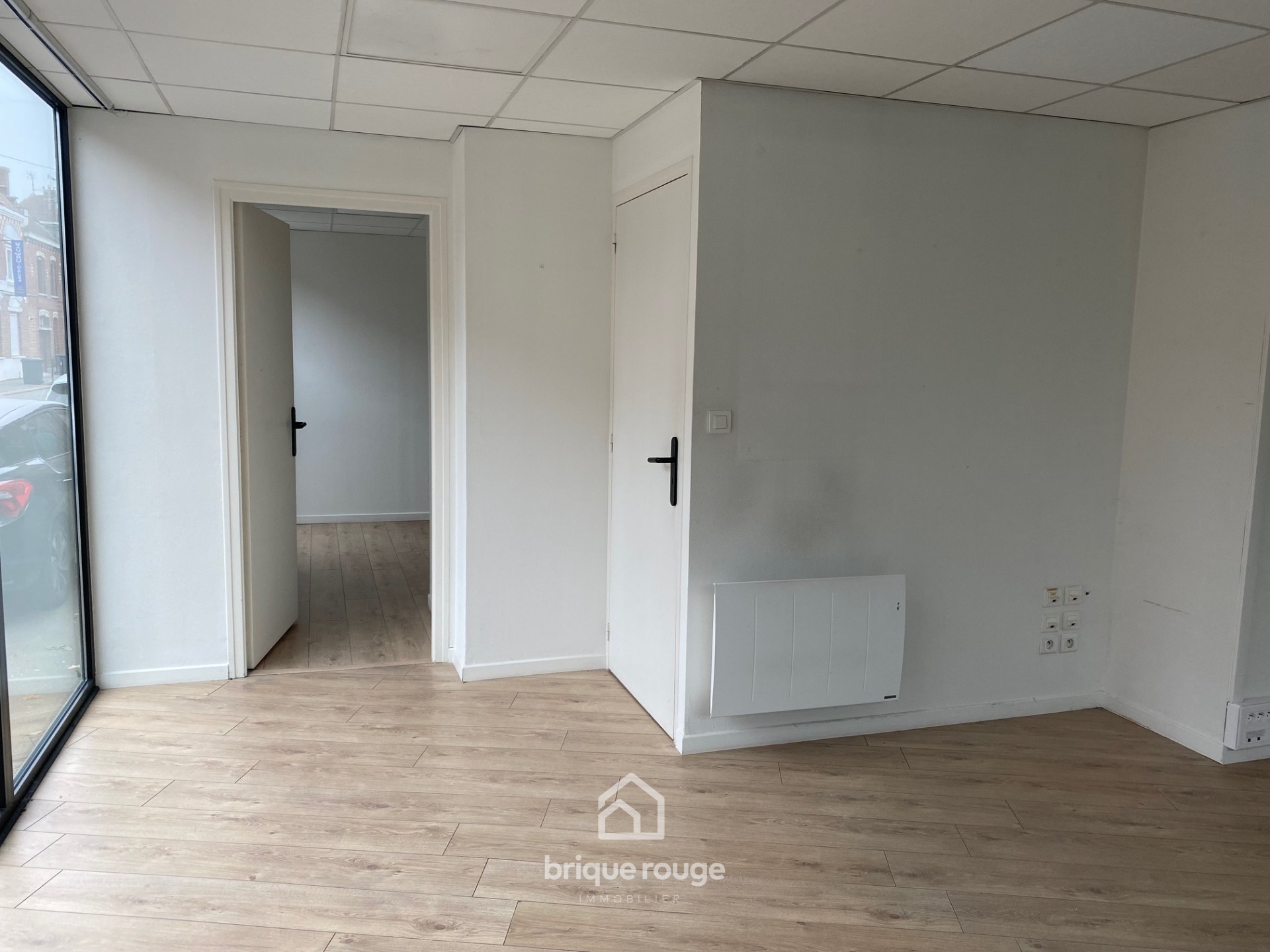 Local commercial   bureau de 62m  louer Photo 3 - Brique Rouge Immobilier