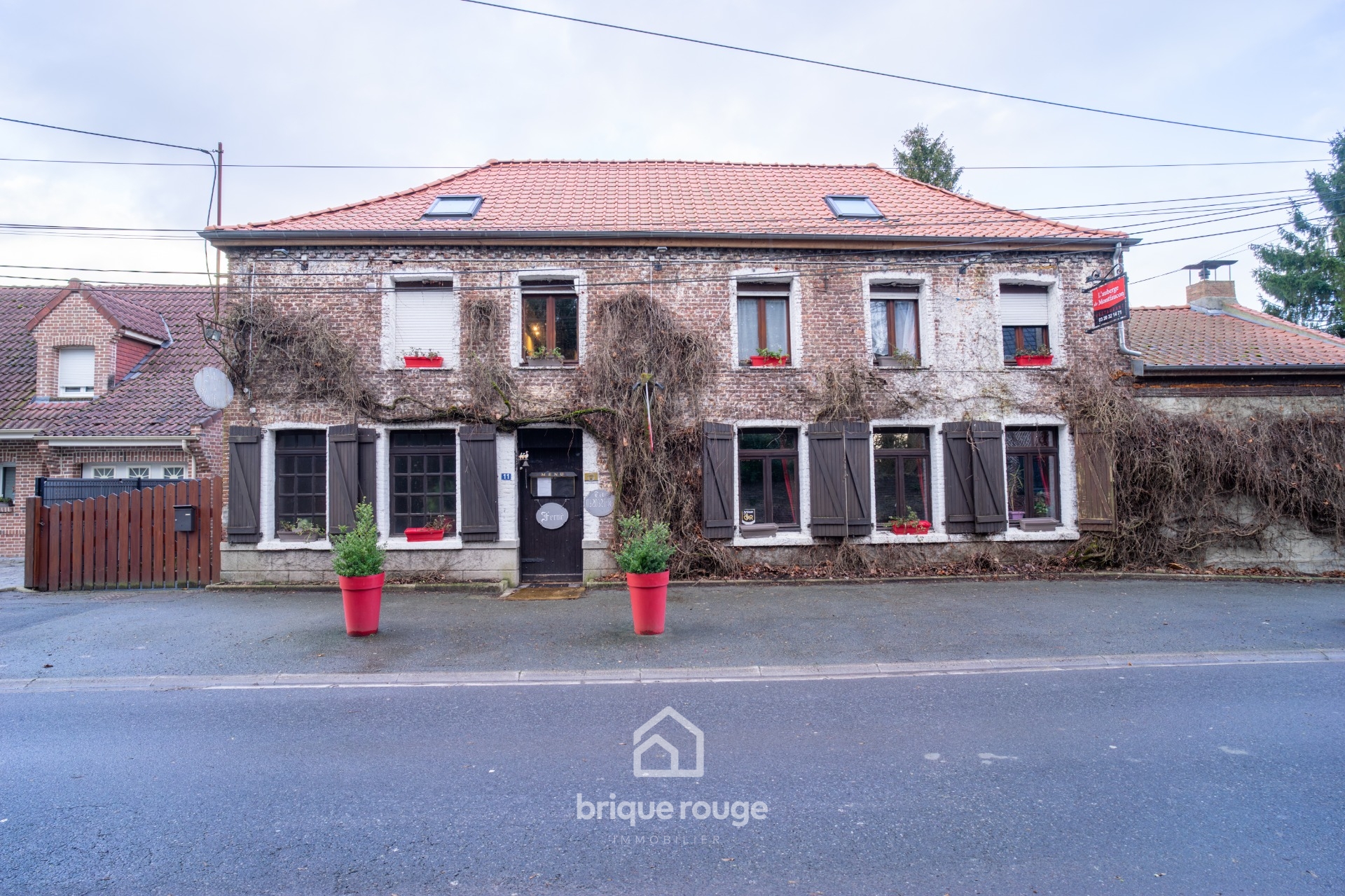 Exclusivite   superbe ferme au carre situee  attiches Photo 1 - Brique Rouge Immobilier