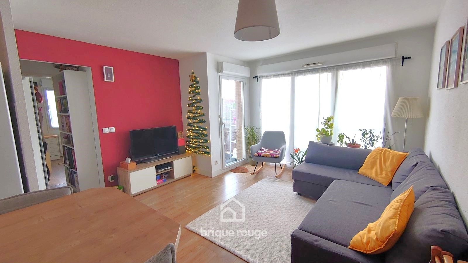 Appartement t3 coup de coeur avec terrasse et parking Photo 1 - Brique Rouge Immobilier